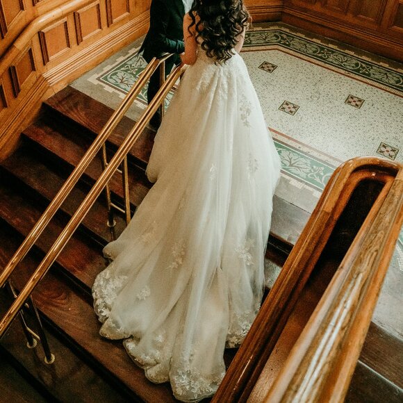 Essense of Australia Wedding Dress - US Size 2 - #D3386 - Picture 7 of 7